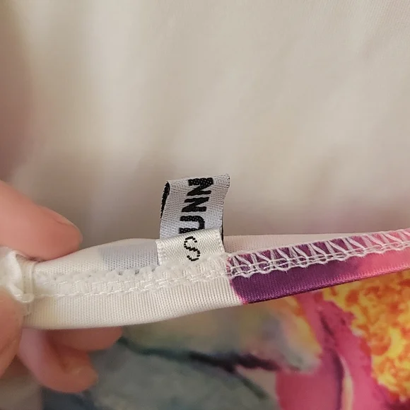 Sundress - Picture 3 of 4